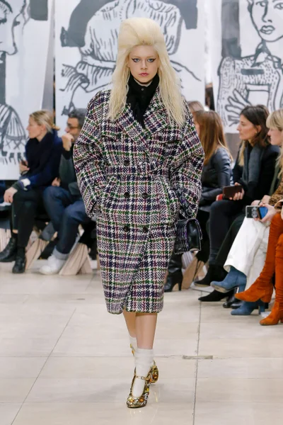 Look 36